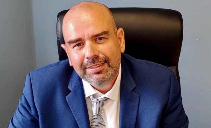 Ο Χαράλαμπος Καραπάνος άμισθος Σύμβουλος του Δημάρχου Θέρμου