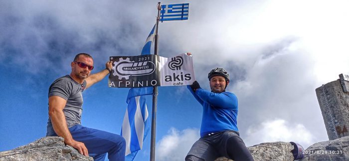 Μοναδική εμπειρία έζησαν δύο Αγρινιώτες, στην κορυφή του εμβληματικού Ολύμπου