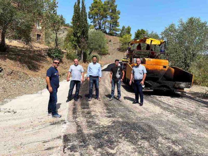 Ασφαλτόστρωσης αγροτικών δρόμων στην Αγία Παρασκευή