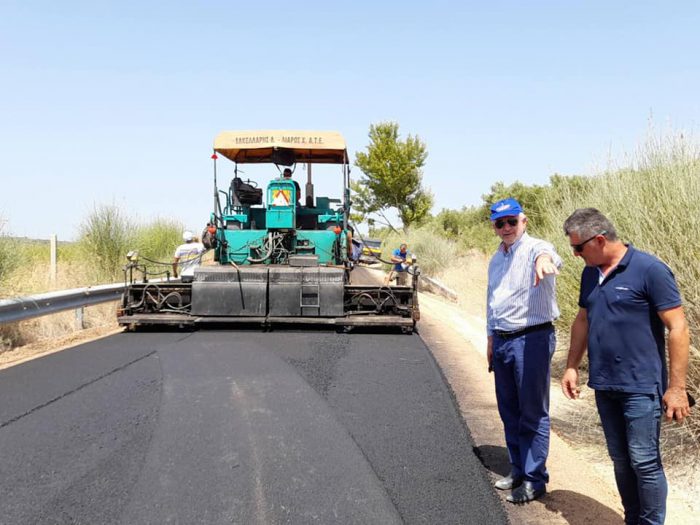 Μεσολόγγι: Ασφαλτόστρωση στο δρόμο της Αγι’- Αγάθης