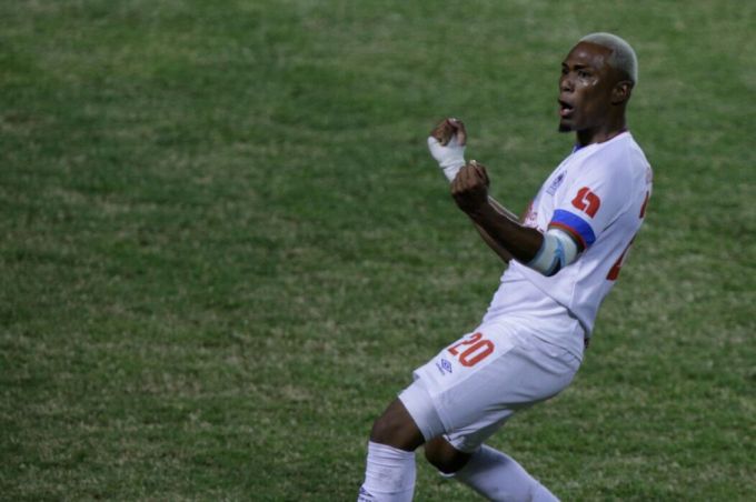 Ο Ντέιμπι Φλόρες ενσωματώνεται στην προετοιμασία του Παναιτωλικού