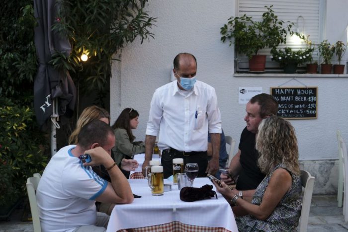 Κοροναϊός – Πρόστιμα 62.250 ευρώ για μη τήρηση των μέτρων