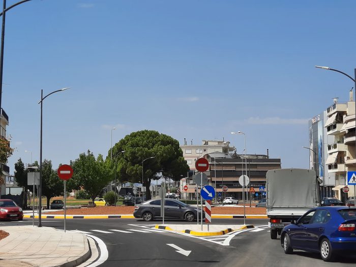 Στην κυκλοφορία από σήμερα ο κυκλικός κόμβος, Χ. Τρικούπη & Μ.Κατράκη (φωτο)