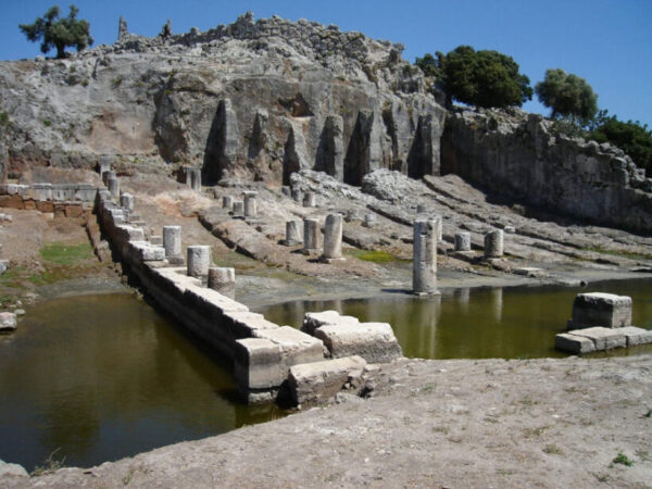 H ΟΝΝΕΔ ζητά την ένταξη του Νεωρίου Οινιαδών στον κατάλογο της UNESCO