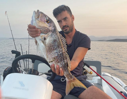 Ο Γιάννης Τσιμιτσέλης έπιασε καλό μεζέ !