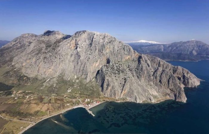 Υπεγράφη η σύμβαση για τον εκσυγχρονισμό του Αναρριχητικού Πεδίου Βαράσοβας