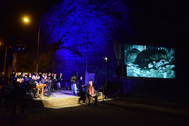 «Άνεμος Λευτεριάς» πολυθέαμα λόγου, μουσικής και χορού, στην Γέφυρα της Τατάρνας