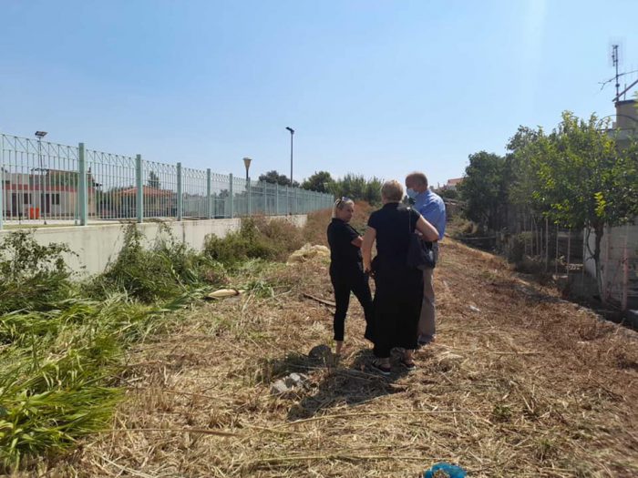 Μεσολόγγι: Μετά από πολλά χρόνια ξεκίνησαν καθαρισμοί & αποψιλώσεις χόρτων κατά μήκος της σιδηροδρομικής γραμμής του ΟΣΕ