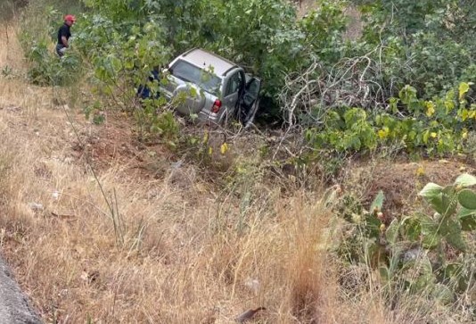 Όχημα εξετράπη στο 1ο χιλιόμετρο της Εθνικής Οδού Αμφιλοχίας – Βόνιτσας