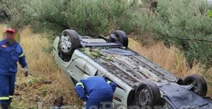 Αυτοκίνητο τούμπαρε – Επιχείρηση απεγκλωβισμού δύο ηλικιωμένων στη Σπερχειάδα