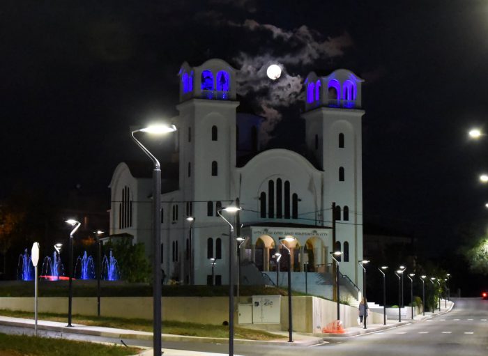 Λειτούργησε το συντριβάνι στην Αγία Βαρβάρα Αγρινίου