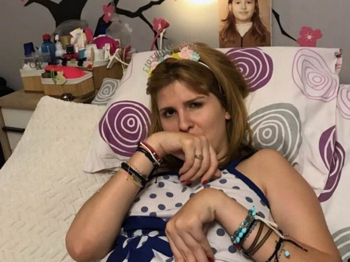 Μυρτώ της Πάρου – Συγκλονίζει η μητέρα της – «Ζητάει για να ζήσει, όχι για να καλοπεράσει»