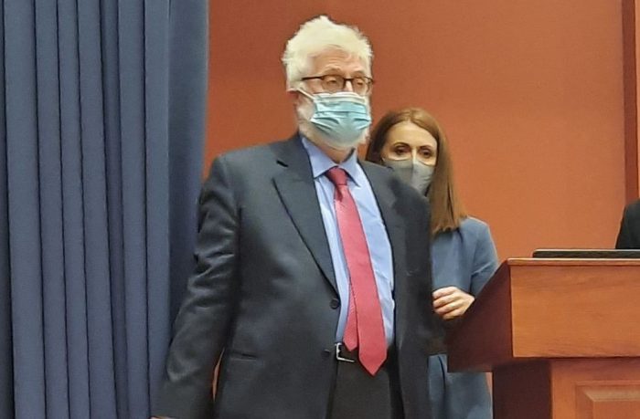 Με επίσημο προσκεκλημένο τον Δήμαρχο Ιωαννίνων η σημερινή σχολική εορτή αφιερωμένη στο Ολοκαύτωμα των Εβραίων