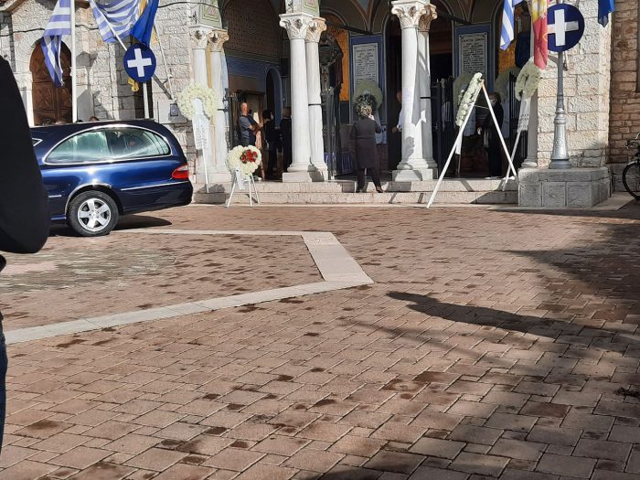 Μεσολόγγι: “Ράγισαν καρδιές” στην κηδεία του 15χρονου Ντίνου
