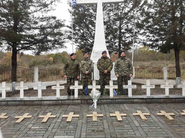 Κατάθεση στεφάνου στο Καλπάκι από τον Α.Σ.Ε.Ε.Δ.
