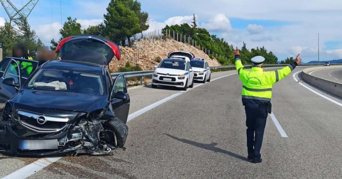 «Άγιο» είχε τετραμελής οικογένεια σε τροχαίο στην Ιόνια Οδό