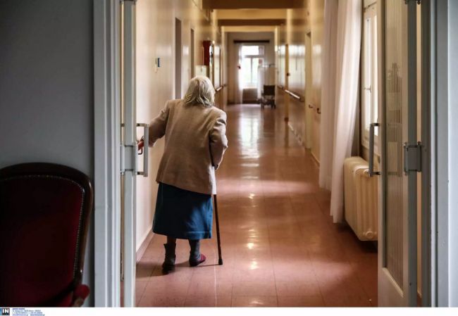 Πάτρα: Γηροκομείο έγινε «φωλιά» της νόσου με 30 κρούσματα – Εμβολιασμένοι όλοι οι ασθενείς