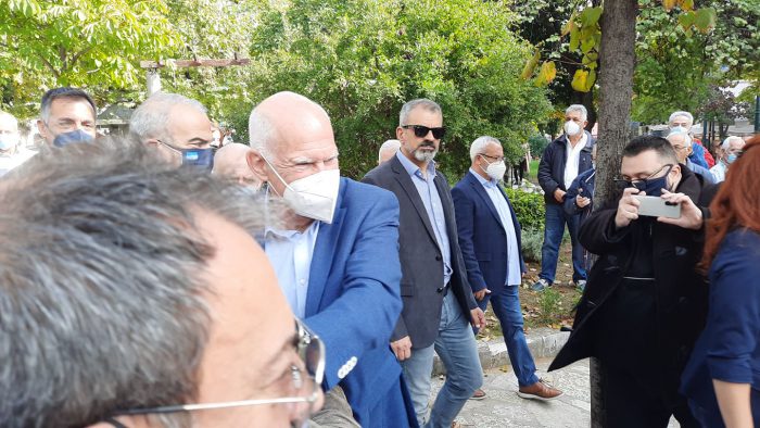 Αγρίνιο-  Θερμή υποδοχή στον Γιώργο Παπανδρέου