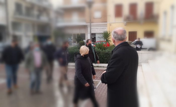 Μεσολόγγι: Ανήκουστη επίθεση στην Αντιδήμαρχο και στους εργαζομένους από όσους δεν θέλουν να λυθεί το πρόβλημα με τα σκουπίδια