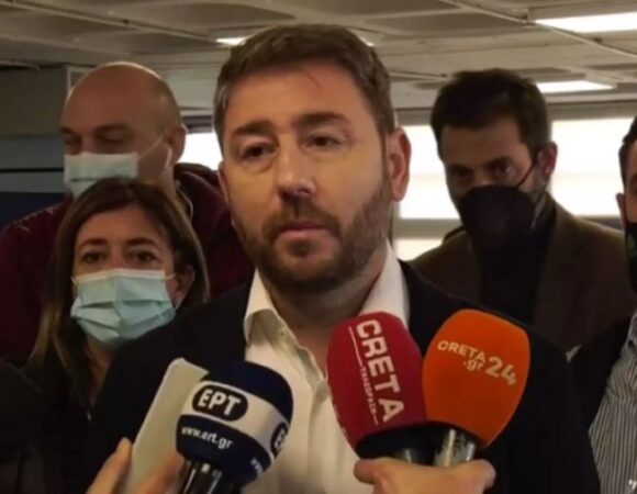 Νίκος Ανδρουλάκης: Ζητώ καθαρή εντολή για ανανέωση, ενότητα και πολιτική αυτονομία