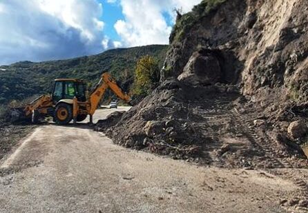 Παρέμβαση του Δήμου Ξηρομέρου και αποκατάσταση στο δρόμο Κουβαράς – Φυτείες