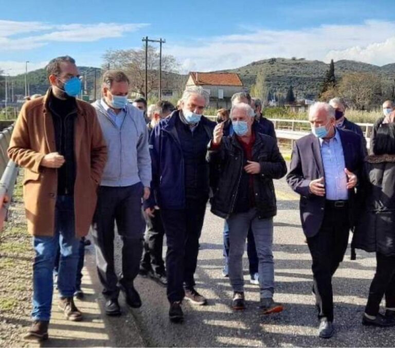 Αυτοψία στις πληγείσες από την κακοκαιρία περιοχές της Αιτωλοακαρνανίας πραγματοποίησε ο Χρήστος Στυλιανίδης – Πλάνα από το ελικόπτερο που τον μετέφερε (ΦΩΤΟ + VIDEO)