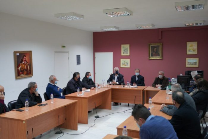 Στην καρδιά της κακοκαιρίας στο Θέρμο ο Σπήλιος Λιβανός