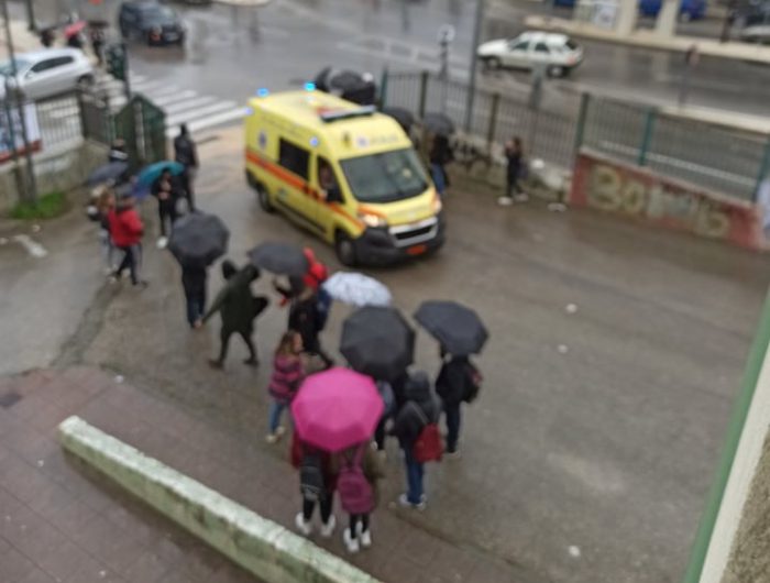 Επεισόδια σε ΕΠΑΛ στην Πάτρα: Ξύλο και καπνογόνα για τα μάτια μιας κοπέλας