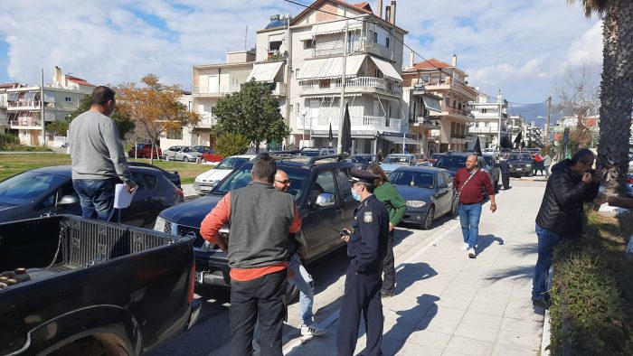 Αυτοκινητοπορεία αγροτών στο Μεσολόγγι (βιντεο-φωτο)