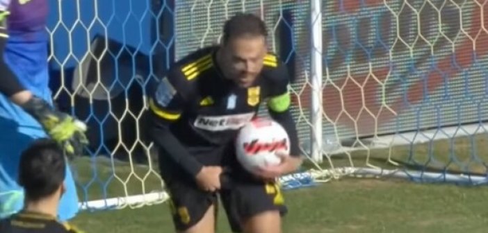 Ποινή και αντιδράσεις για τον ποδοσφαιριστή που έδειξε τα γεννητικά του όργανα στους φιλάθλους του Αγρινίου,