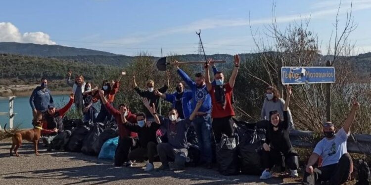 «Save Your Hood»: Εθελοντική δράση καθαρισμού στη λίμνη Στράτου