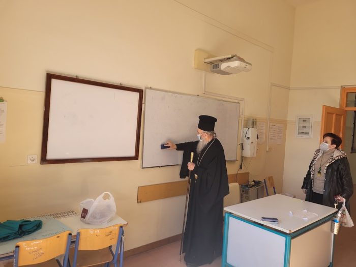 Ο Μητροπολίτης Ναυπάκτου στο Παπαστράτειο Γυμνάσιο Αγρινίου, εκεί που φοίτησε