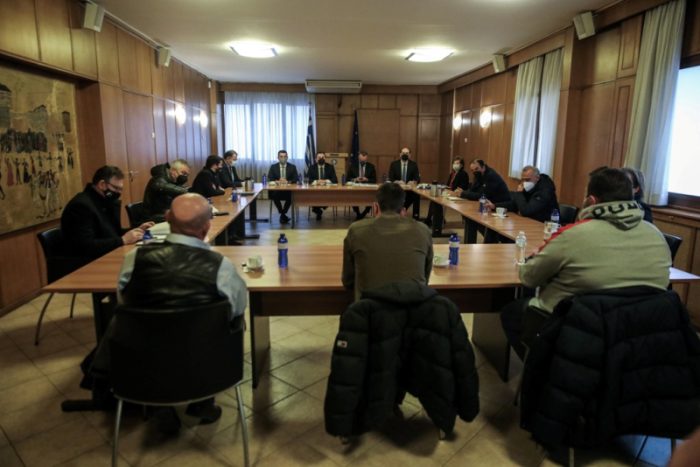 Σύσκεψη στο ΥΠΑΑΤ με εκπροσώπους του Συντονιστικού της Πανελλαδικής των Αγροτών