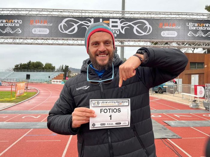 Όλο το Αγρίνιο στο πλευρό του Φώτη Ζησιμόπουλε-  κυνηγάει το ρεκόρ των 309,4 χιλιομέτρων σε 24 ώρες