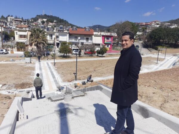 Ανάπλαση της πλατείας στις εργατικές κατοικίες στην Εργάνης