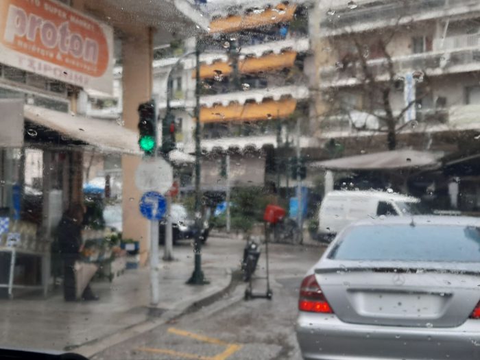 Αγρίνιο-έντονο το πρόβλημα με τις πινακίδες!