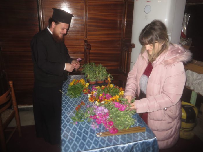 Κυριακή της Σταυροπροσκυνήσεως- Προετοιμασίες για την προσκύνηση στον Ιερό Ναό Αγίας Παρασκευής