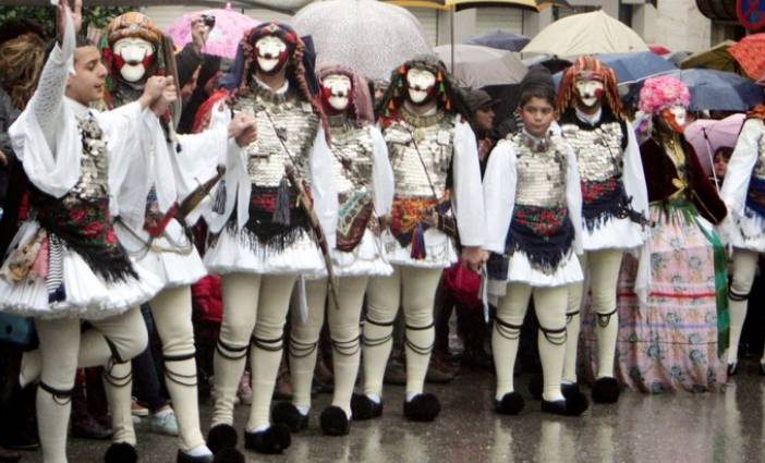 Πρόστιμο 50.000 στους διοργανωτές του καρναβαλικού έθιμου «Γενίτσαροι και Μπούλες»