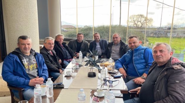 Συνάντηση Παπαθανάση με Προέδρους Κοινοτήτων για τις ζημιές στα εσπεριδοειδή από τον Παγετό