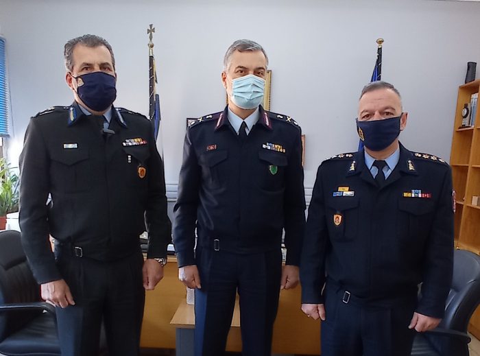 Εθιμοτυπική επίσκεψη του Περιφερειακού Διοικητή της Πυροσβεστικής Υπηρεσίας Δυτικής Ελλάδας και του Διοικητή Πυροσβεστικών Υπηρεσιών Αχαΐας στη Διεύθυνση Αστυνομίας Αχαΐας