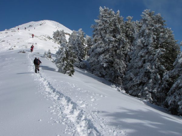 Ορειβατικό σκι στο Παναιτωλικό όρος-Μοναδικές εικόνες!