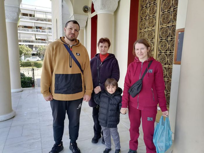 Οικογένεια Ουκρανών από την περιοχή της Μαριουπολης, έφτασε στο Αγρίνιο
