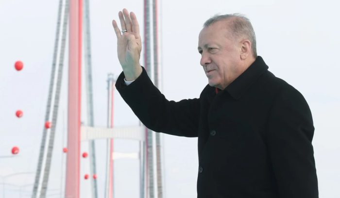 Ερντογάν: Υποχρέωση της Τουρκίας να διαθέτει ισχυρή ναυτική δύναμη