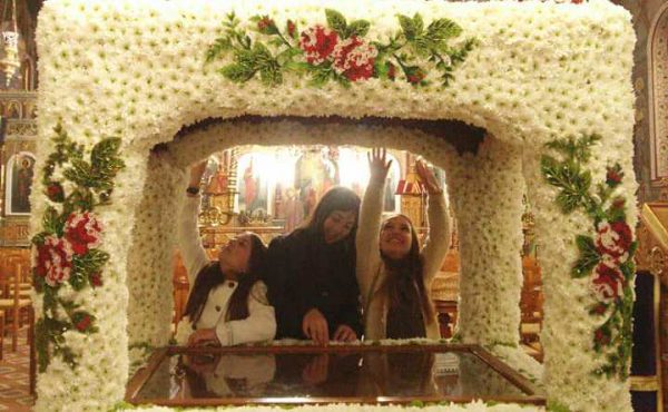 Μεγάλη Παρασκευή: Ο Επιτάφιος, η ερμηνεία και τα σπάνια έθιμα