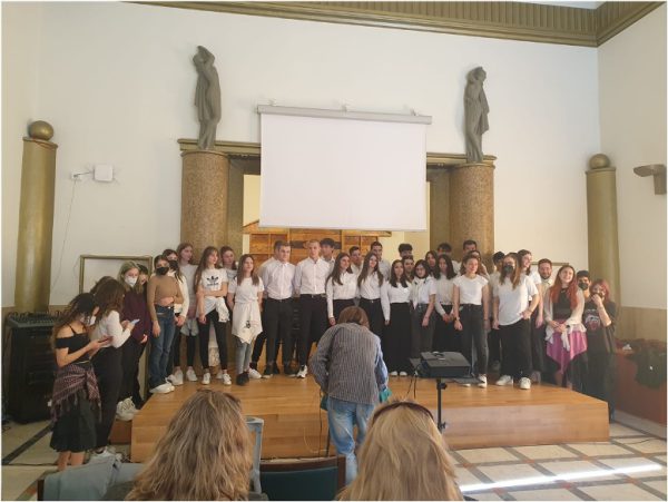 5ο ΓΕΛ Αγρινίου : Μαθητές και εκπαιδευτικοί σε πρόγραμμα Erasmus+ στην Ιταλία