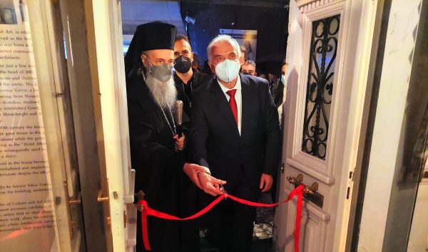 Με μια εξαιρετική έκθεση στη «Διέξοδο» ο Δήμαρχος Κώστας Λύρος κήρυξε την επίσημη έναρξη των επετειακών εκδηλώσεων