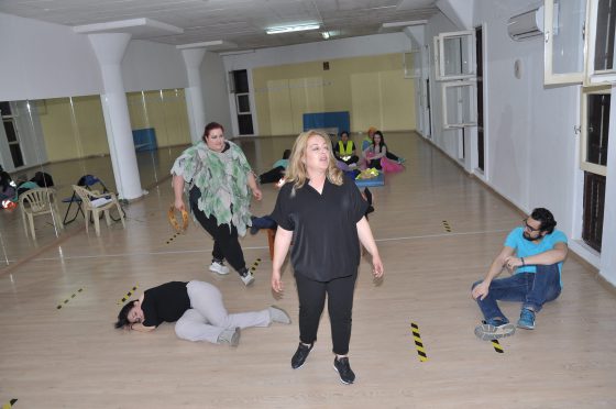 “Όνειρο θερινής νύχτας” στο Δημοτικό Θέατρο Αγρινίου