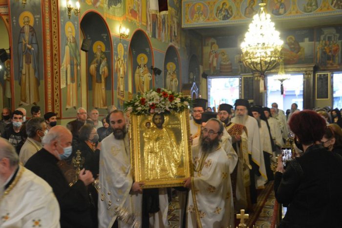 Με λαμπρότητα και μέσα στην αναστάσιμη χαρά το Αγρίνιο τιμά τον προστάτη του, Αγιο Χριστοφόρο