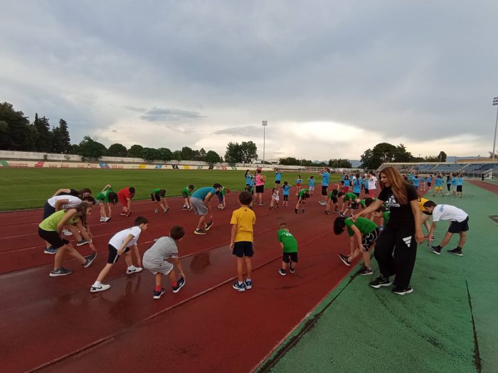 Αποχαιρετιστήριοι διασυλλογικοί αγώνες των ακαδημιών στίβου της Γυμναστικής Εταιρείας Αγρινίου και του Ιωνικού 80