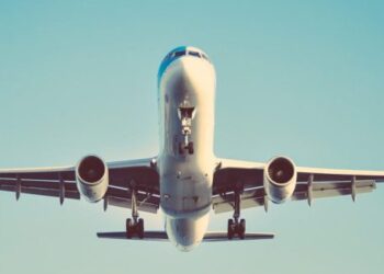 Περιπέτεια σε πτήση από Μυτιλήνη για Αθήνα- Καπνοί στην καμπίνα επιβατών